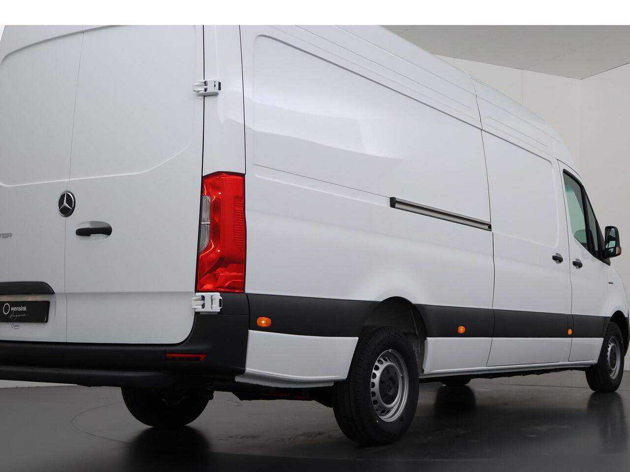 Mercedes-Benz eSprinter 414 L3 H2 Pro 81kWh | 4250 GVW | 270° Deuren | Comfortbestuurdersstoel | Smartphone integratie pakket | DC 115 kWh Snelladen |
