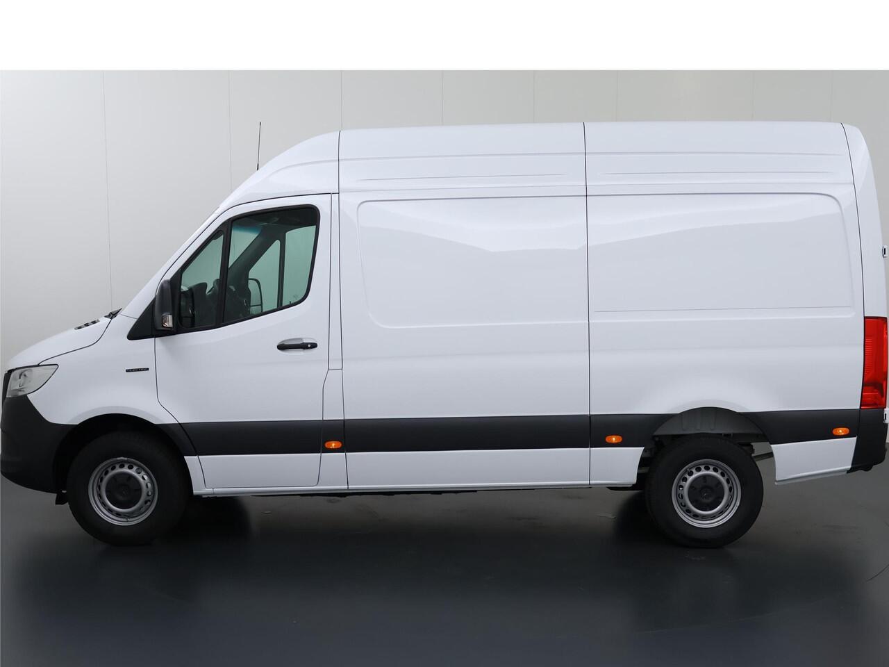 Mercedes-Benz eSprinter 314 L2 H2 | PRO | 81kWh | CRUISE CONTROL | AIRCO | TREKHAAK | PARKEERCAMERA | PARKEERCAMERA | APPLE CARPLAY / ANDROID AUTO | 300 KM WLTP
