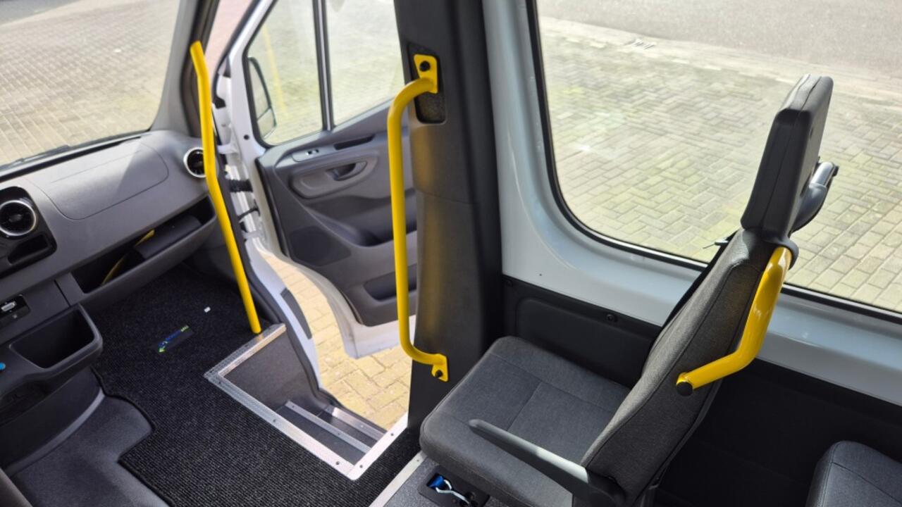 Mercedes-Benz eSprinter ROLSTOELBUS / 4250kg / B-rijbewijs / grootste accu / snelladen