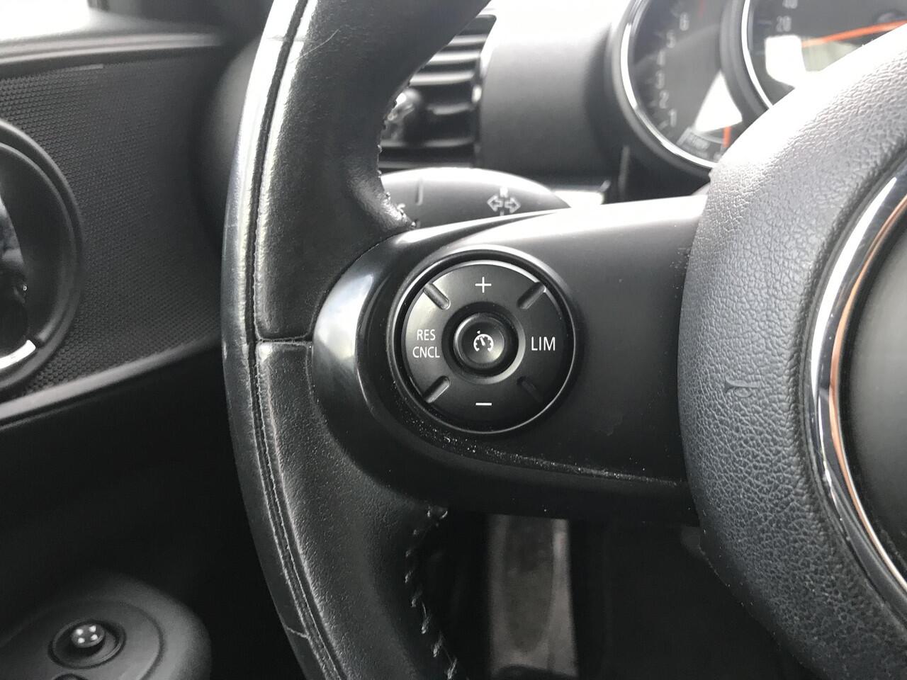 Mini CLUBMAN Mini 1.5 One Salt Automaat Panoramadak