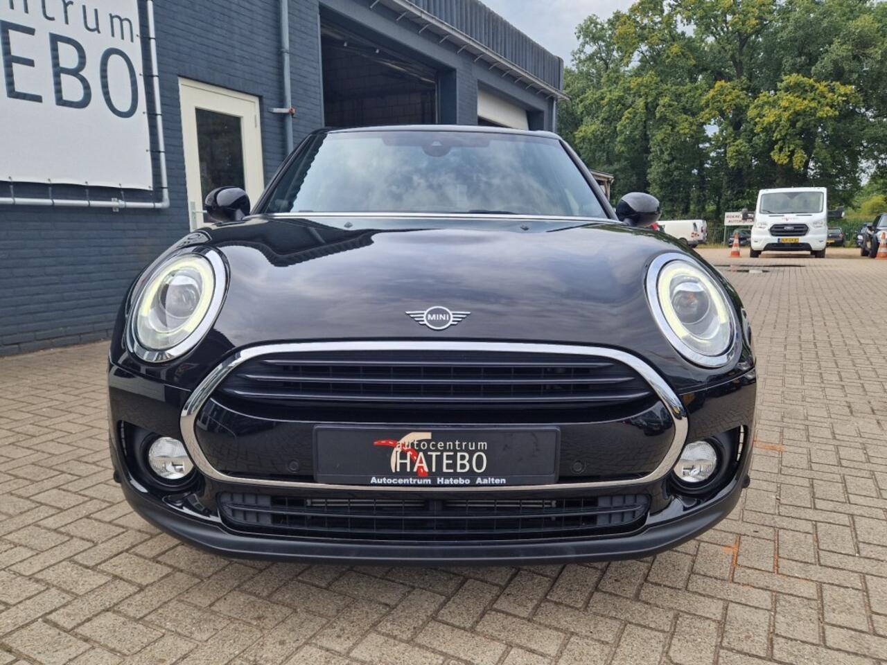 Mini CLUBMAN 1.5 Cooper Chili Business Navi Leder Climate+Cruise Black 17LM Top