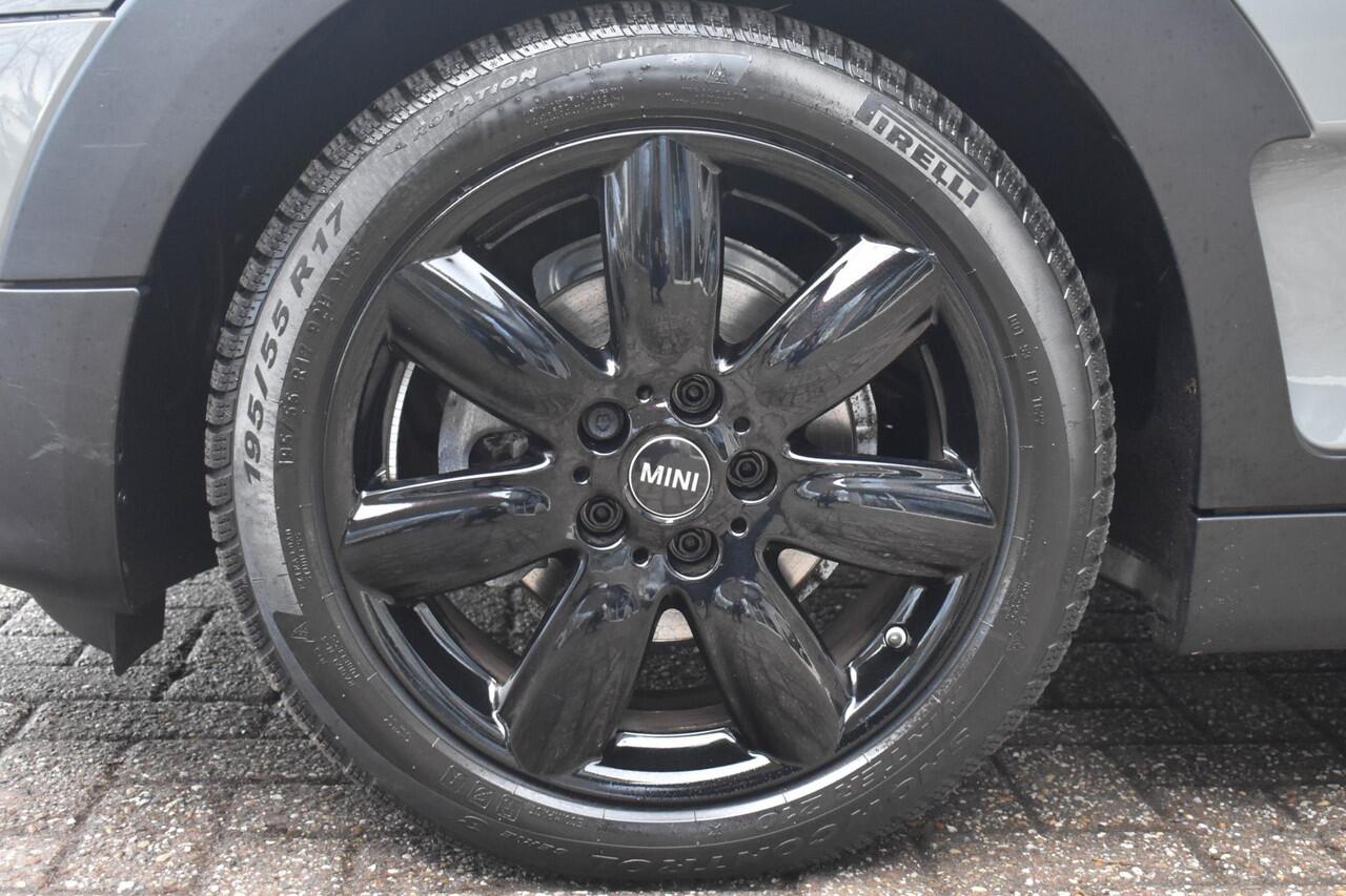 Mini CLUBMAN Mini 1.5 One Aut Navi Apple Carplay PDC LED