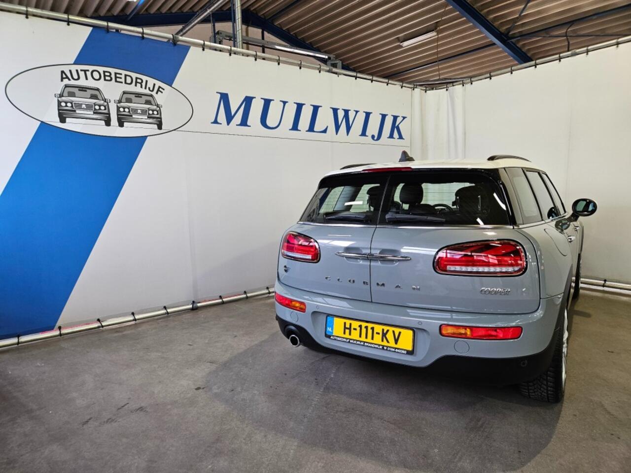 Mini CLUBMAN 1.5 Cooper Business Edition / Full LED / Leder / NL Auto