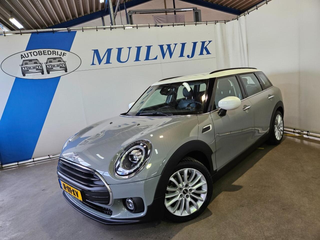 Mini CLUBMAN 1.5 Cooper Business Edition / Full LED / Leder / NL Auto