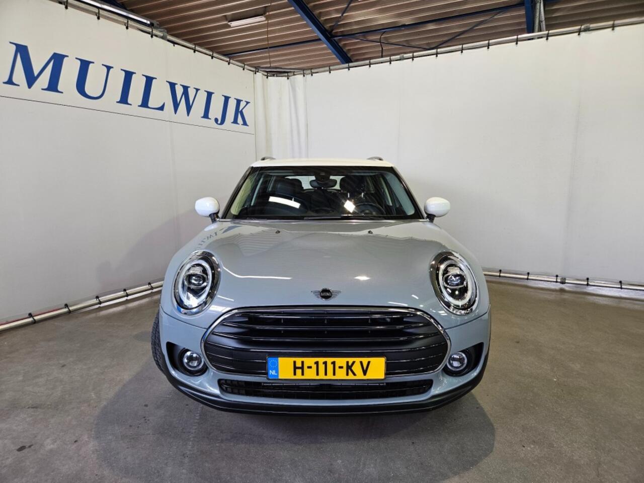 Mini CLUBMAN 1.5 Cooper Business Edition / Full LED / Leder / NL Auto