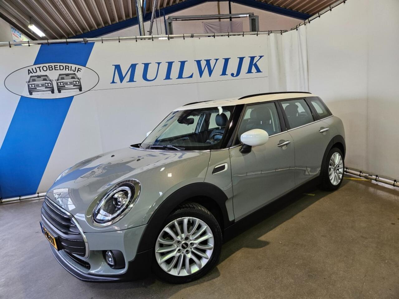 Mini CLUBMAN 1.5 Cooper Business Edition / Full LED / Leder / NL Auto