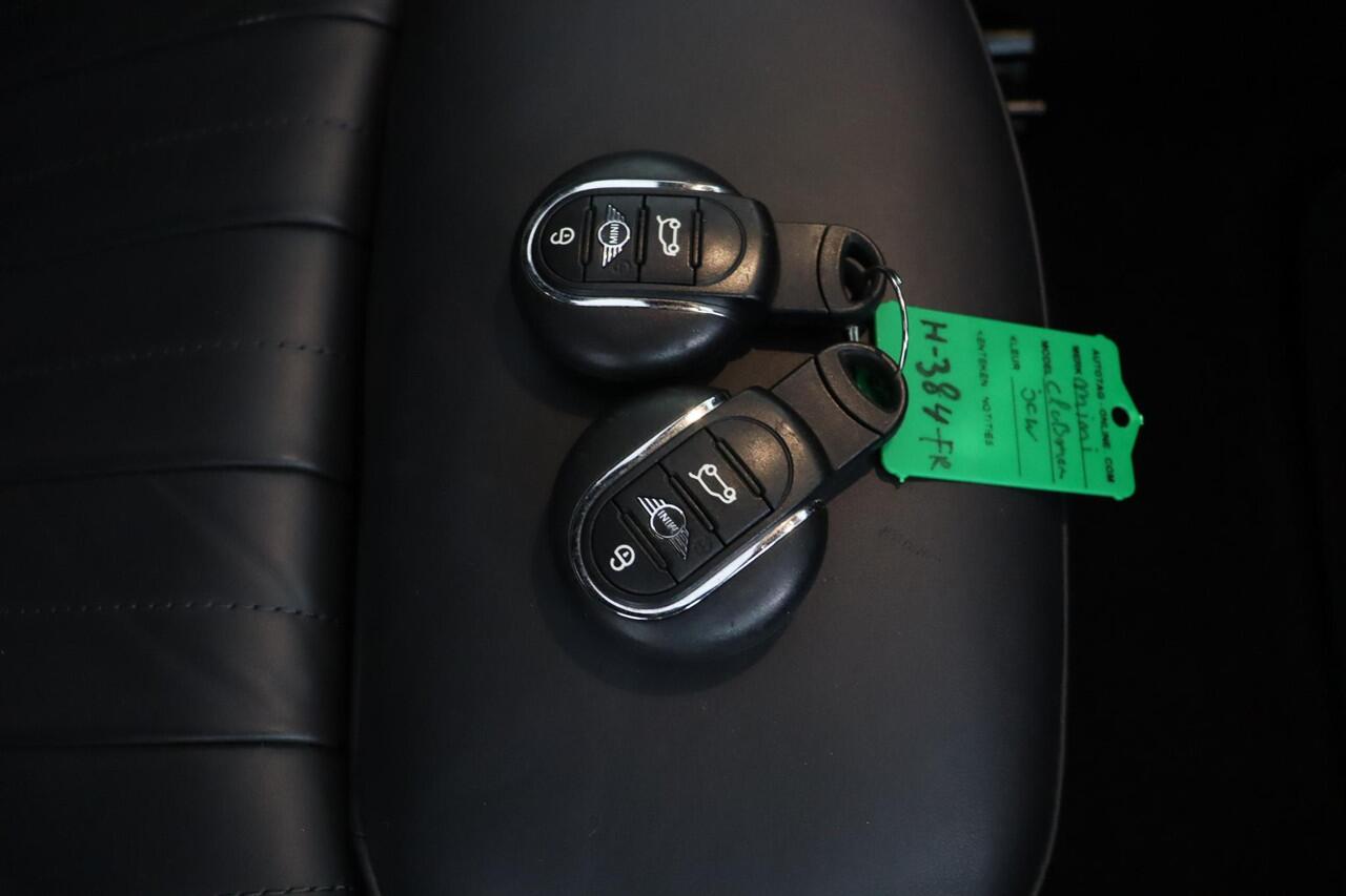Mini CLUBMAN Mini 2.0 JCW ALL4 Chili | Panoramadak | Harman-Kardon | Head-Up Display | Comfort Access | Active Cruise Control |