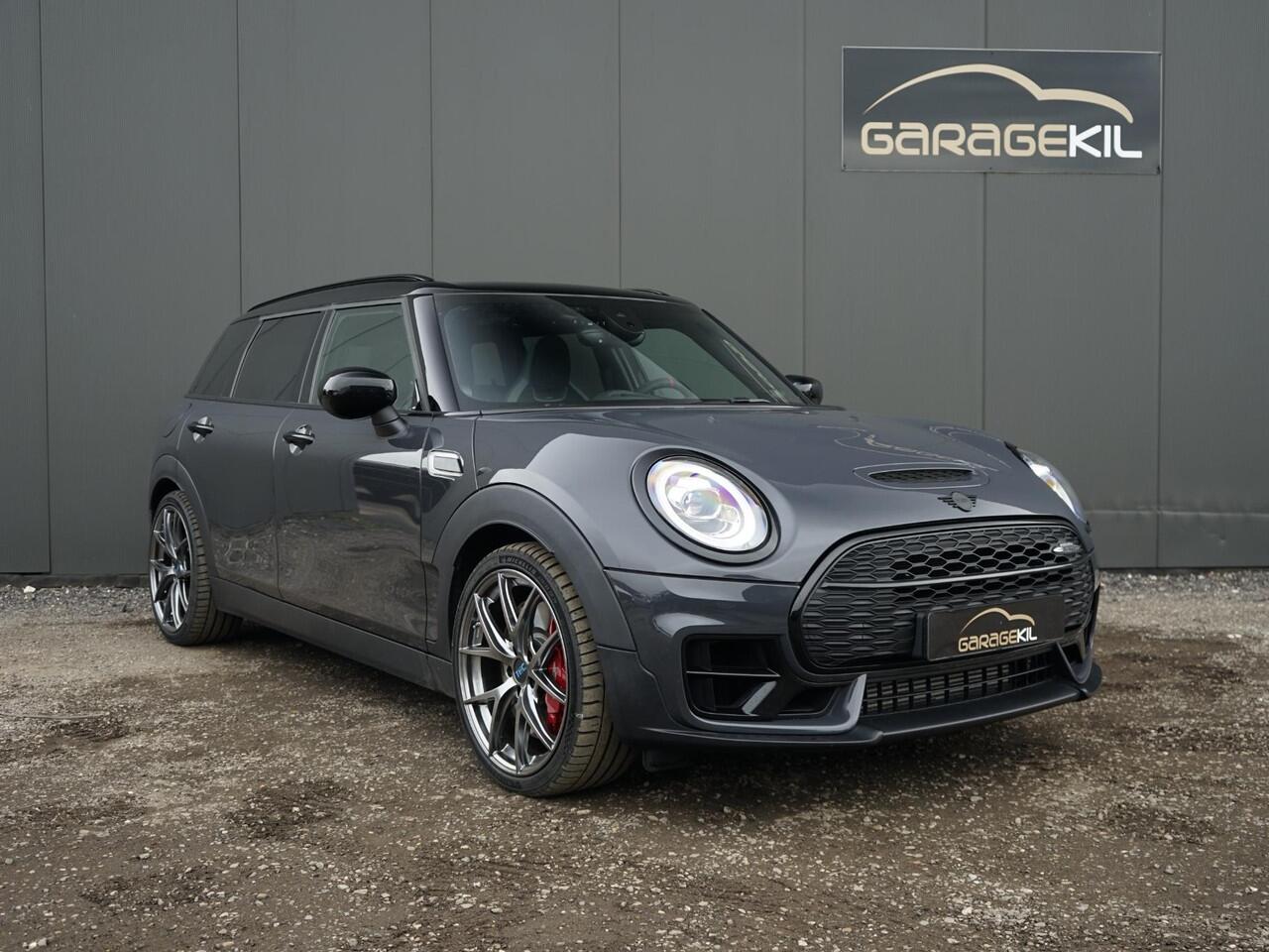 Mini CLUBMAN Mini 2.0 JCW ALL4 Chili Dealeronderh. / 306pk! / Harman Kardon / Comfort Acces / Panoramadak / Sportstoelen / Stoelverwarming