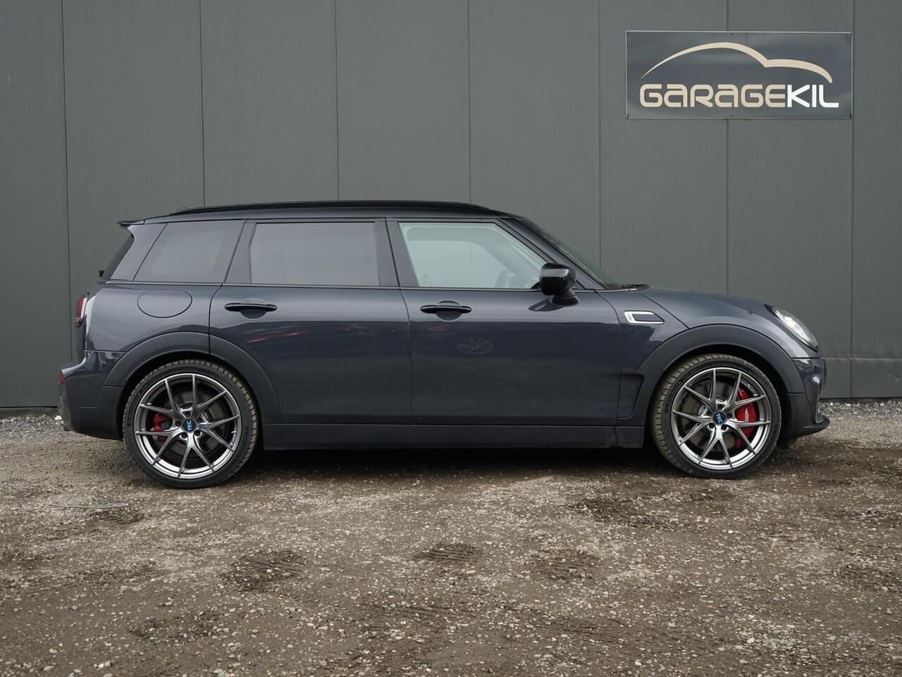 Mini CLUBMAN Mini 2.0 JCW ALL4 Chili Dealeronderh. / 306pk! / Harman Kardon / Comfort Acces / Panoramadak / Sportstoelen / Stoelverwarming