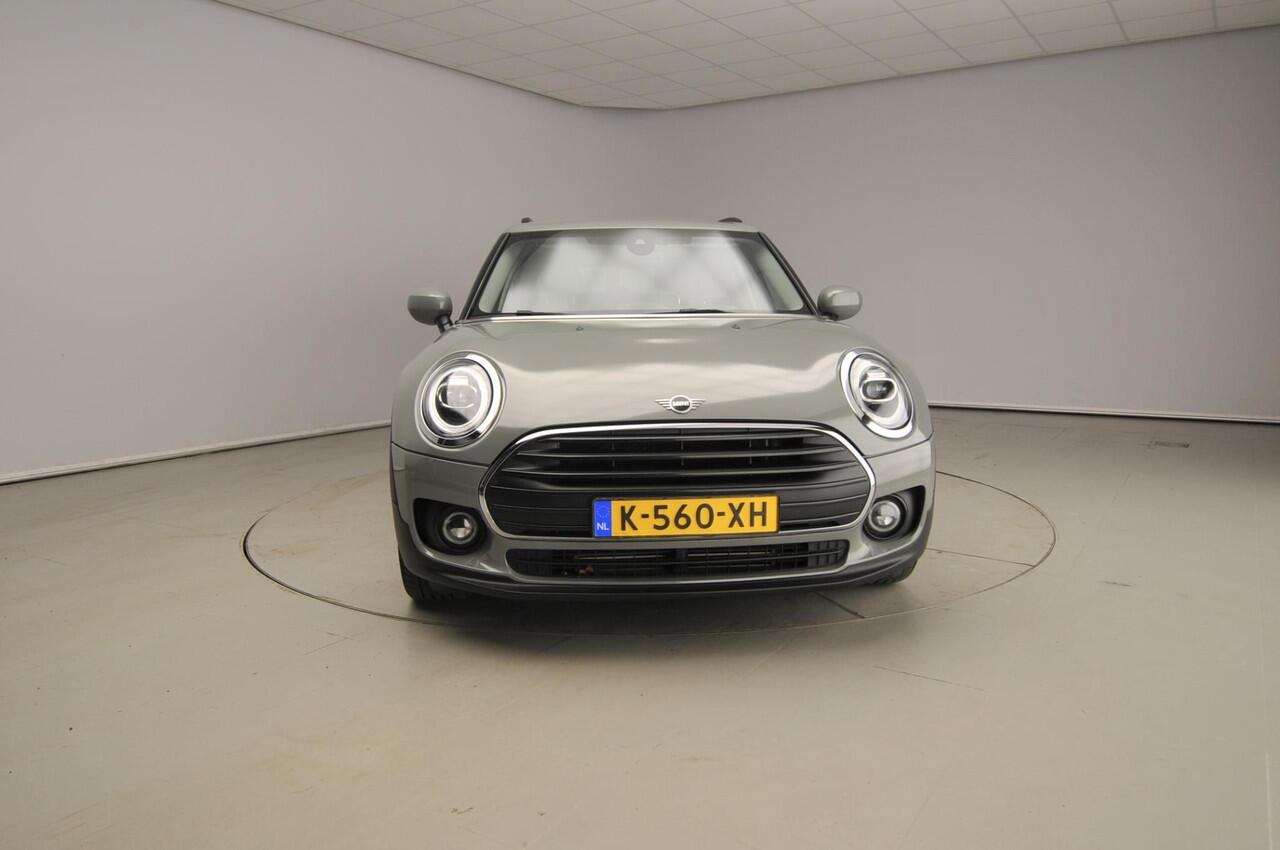 Mini CLUBMAN One Trekhaak / LED / Getint glas / Climate / PDC / Cruise / Alu wielen 17 inch