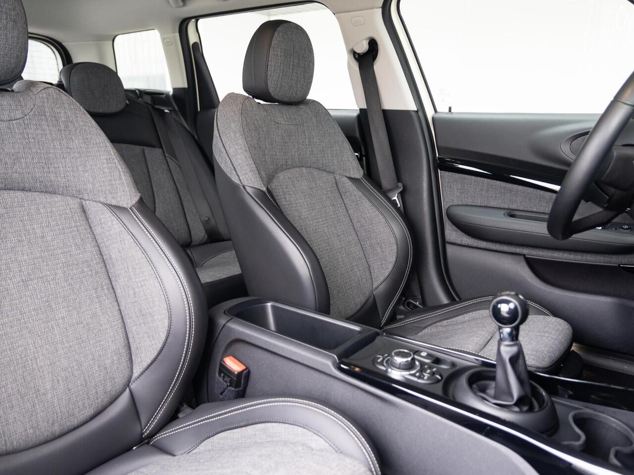 Mini CLUBMAN One Classic + Business Edition + Apple Carplay