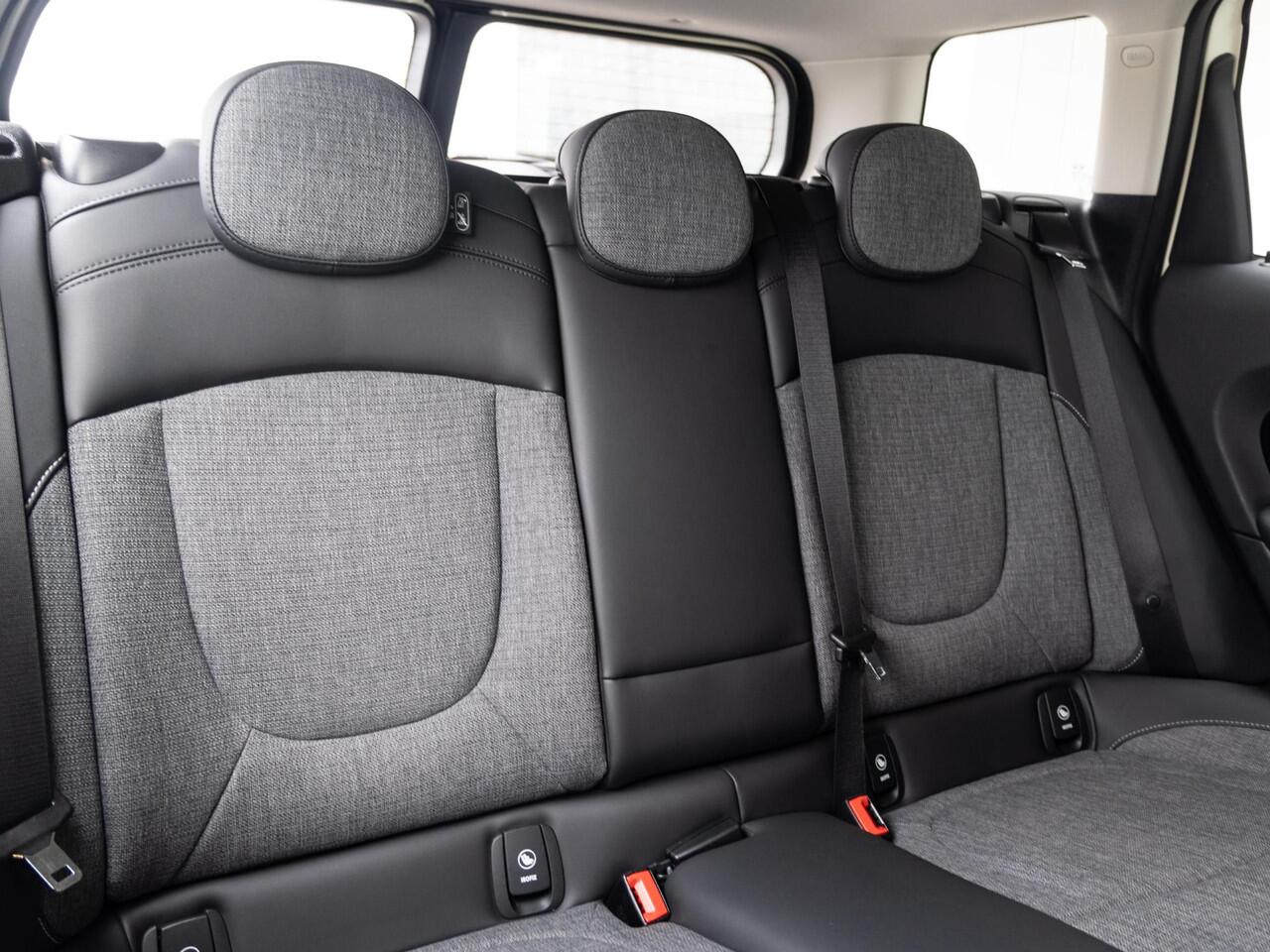 Mini CLUBMAN One Classic + Business Edition + Apple Carplay