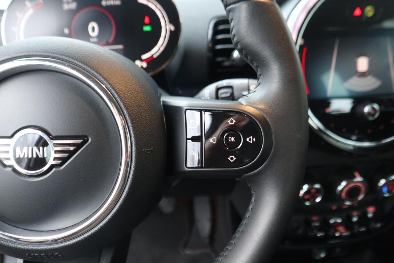 Mini CLUBMAN One | Cruise Control | Parkeersensor Achter | LED Koplampen