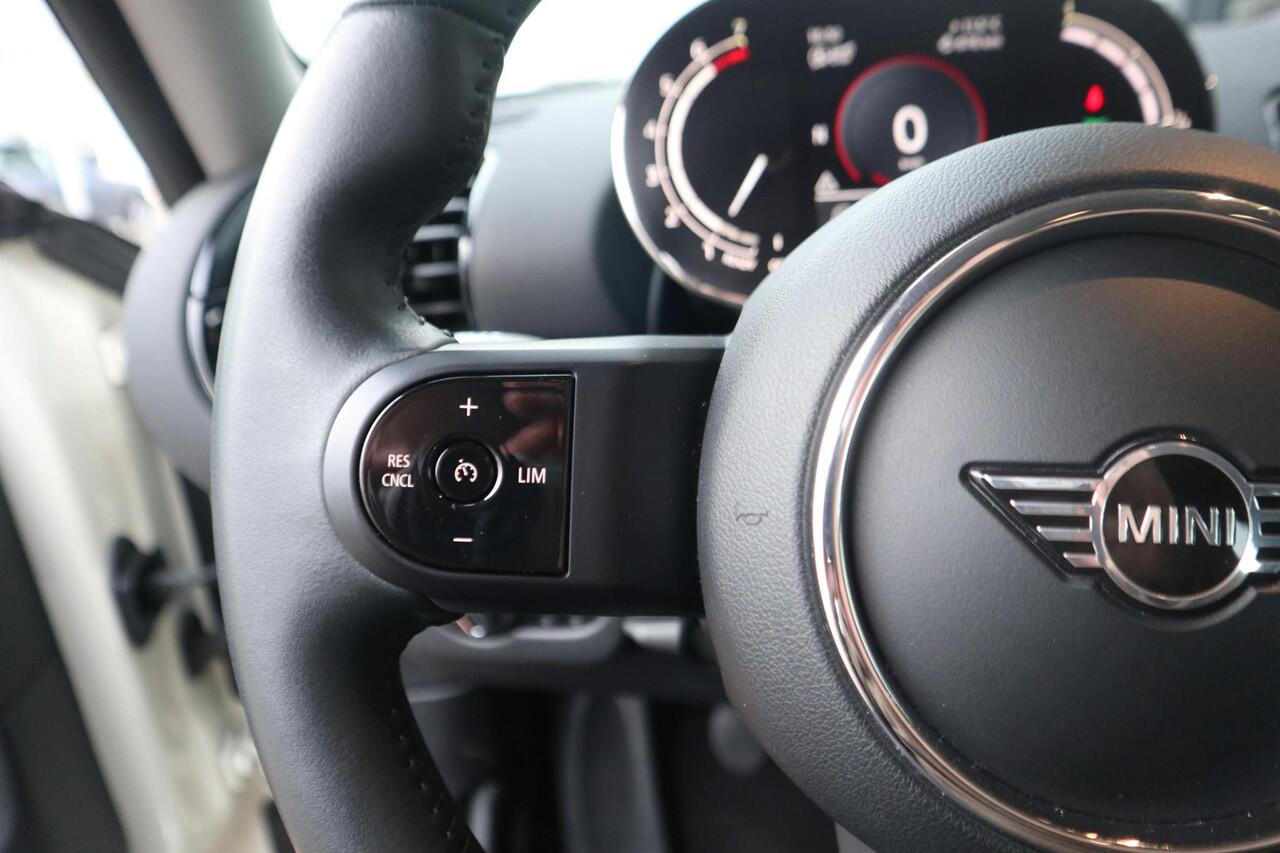 Mini CLUBMAN One | Cruise Control | Parkeersensor Achter | LED Koplampen