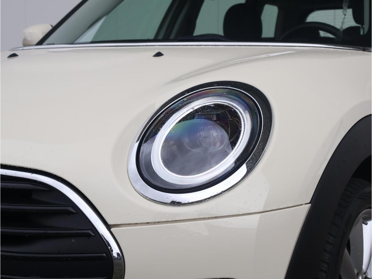 Mini CLUBMAN Mini 1.5 One Business Edition Apple CarPlay / DAB/ Navigatie/ Led / Comfortstoelen