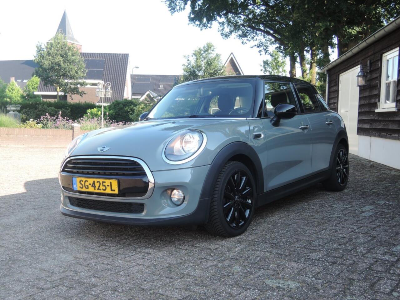 Mini COOPER 1.5 COOPER BUSINESS