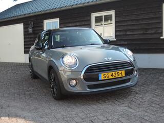 mini-cooper-1.5-cooper-business