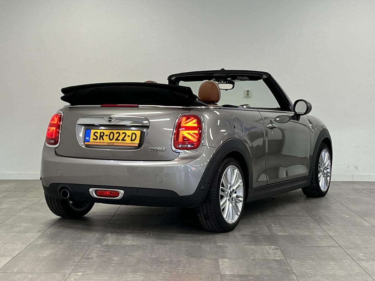 Mini COOPER Cabrio 1.5 Chili Serious Business | ORG.NL | LEDER | DEALERONDERHOUDEN |