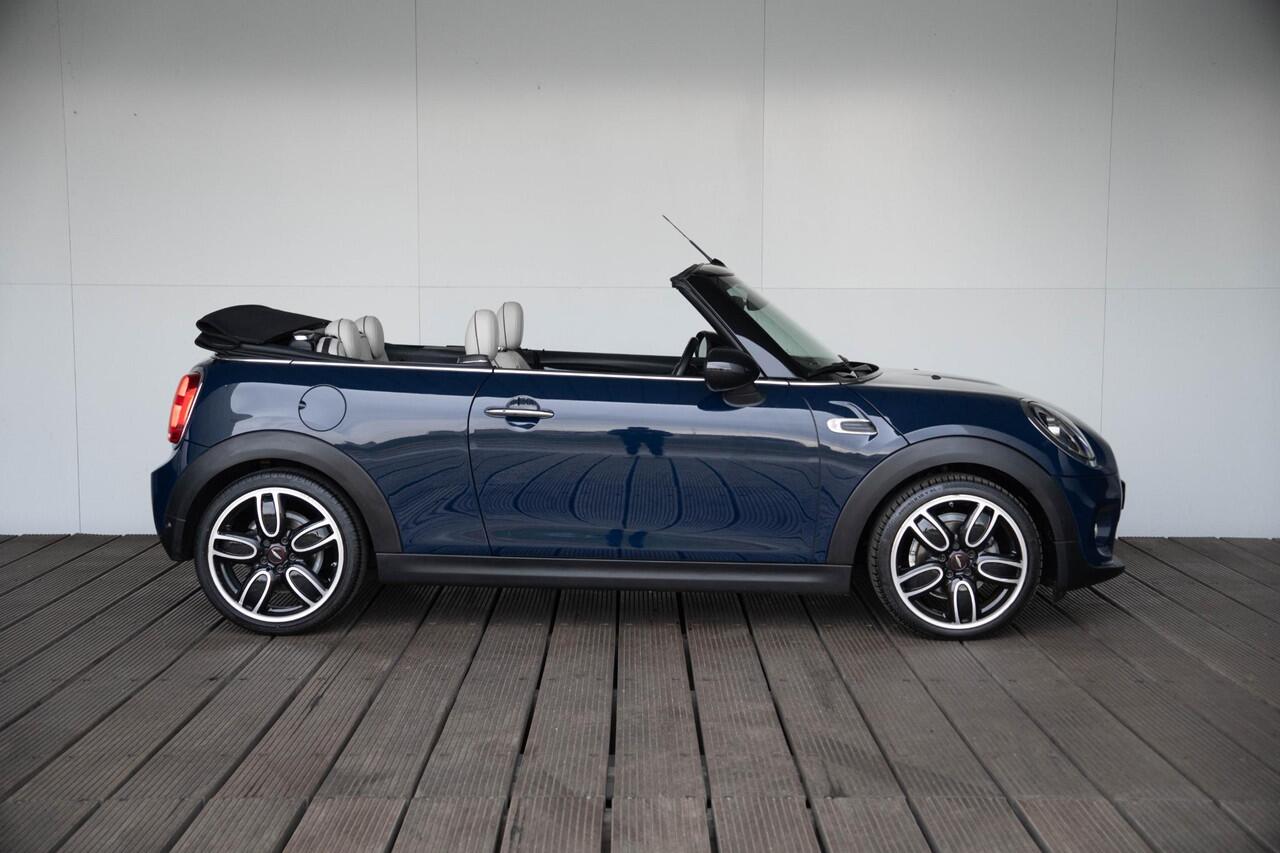 Mini COOPER Cabrio Aut. Chili + Business Plus + Stoelverwarming + Comfort Access