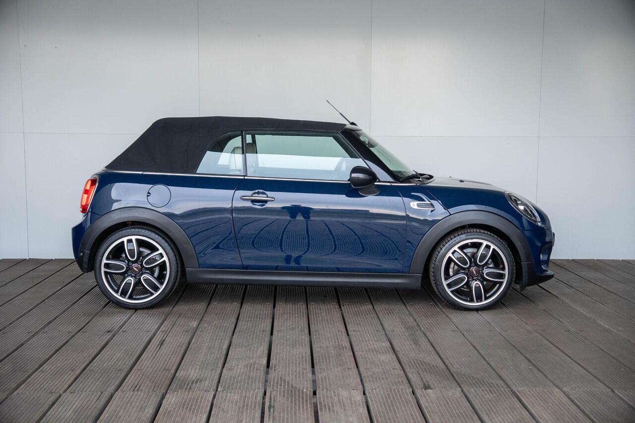 Mini COOPER Cabrio Aut. Chili + Business Plus + Stoelverwarming + Comfort Access