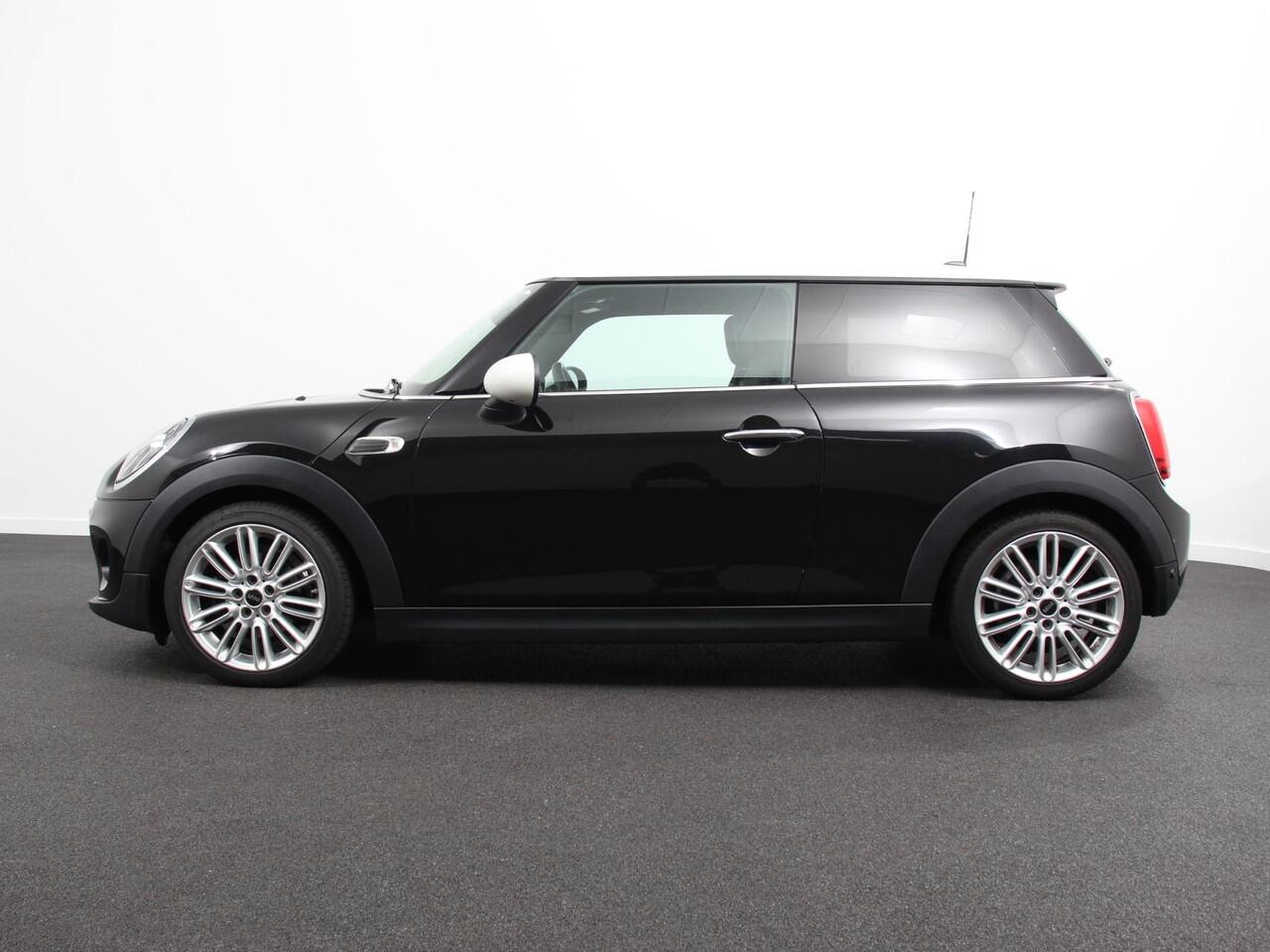 Mini COOPER Mini 1.5 136pk Chili | Climate control | Cruise control | Lichtmetalen velgen 17" | Stoelverwarming | Led