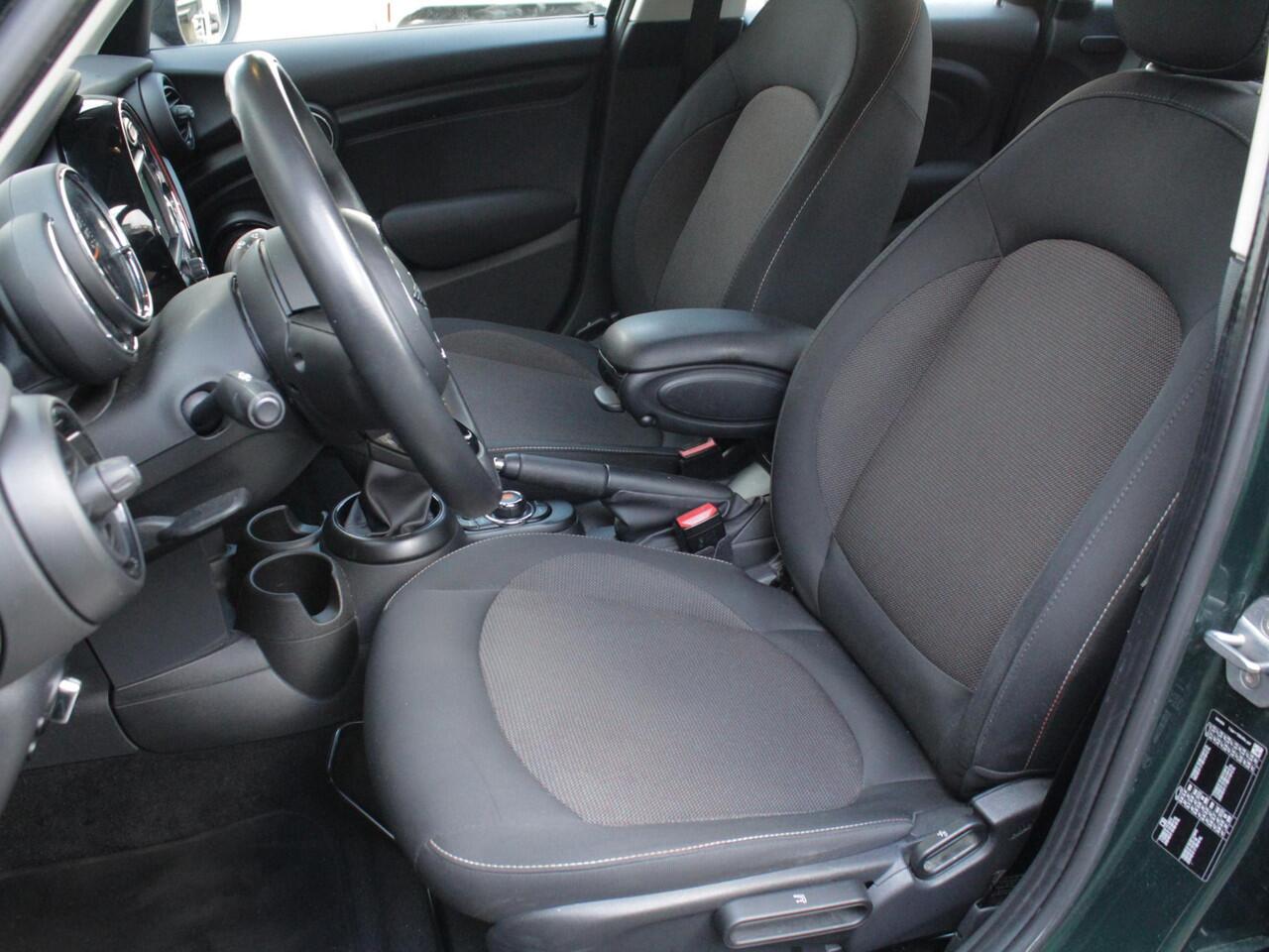 Mini COOPER 1.5 One Pepper | Navi | Clima | Park sens | Lm-Velgen