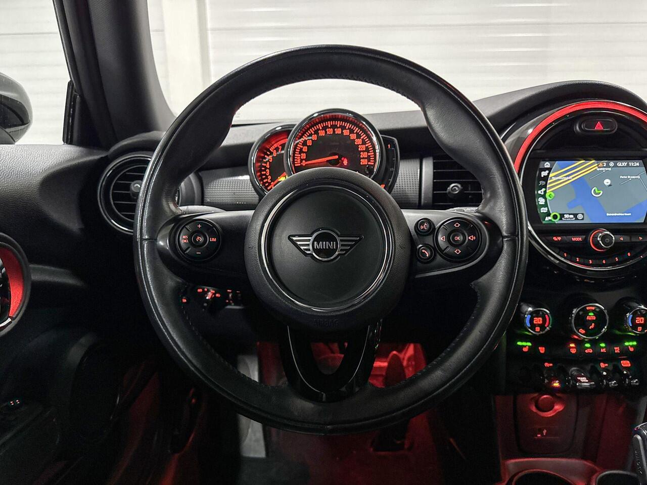 Mini COOPER 3-Deurs Chili | Stoelverwarming | Navigatiesysteem | Cruise Control