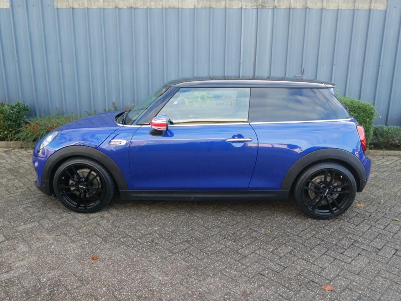 Mini COOPER 1.5 COOPER CHILI (136PK) **Clima//Navi//Lm **