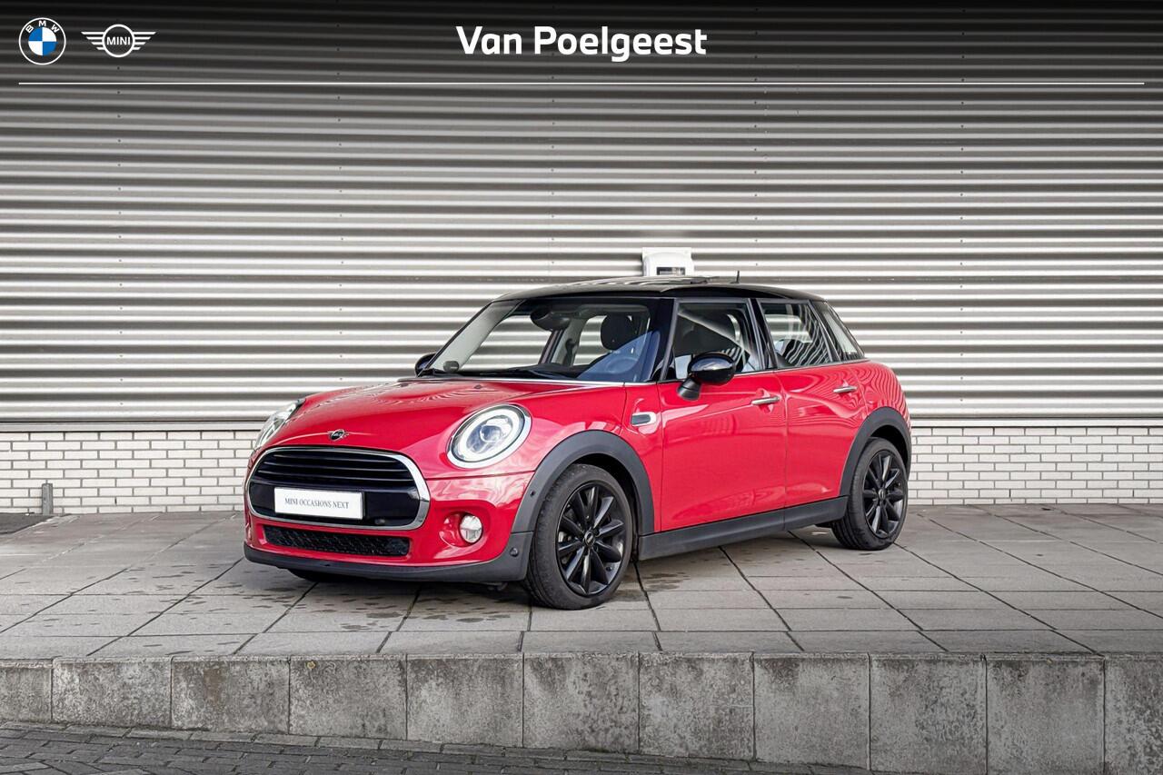 Mini COOPER 5-deurs 1.5 Pepper / Serious Business / Comfort Access / Achteruitrijcamera / Panoramadak