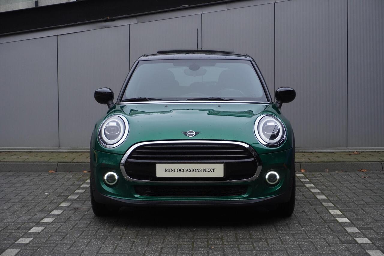Mini COOPER 5-deurs C Chili Pakket | Glazen panoramadak | Harman-Kardon sound system | Alarmsysteem klasse 3 | Visibility package | Extra getint glas achter |