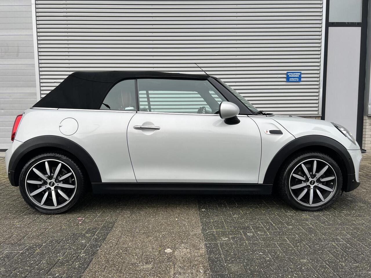 Mini COOPER Mini Cabrio 1.5 Chili | Apple Carplay & Android Auto | Bruin Lederen Bekleding | Climate Control | Cruise Control