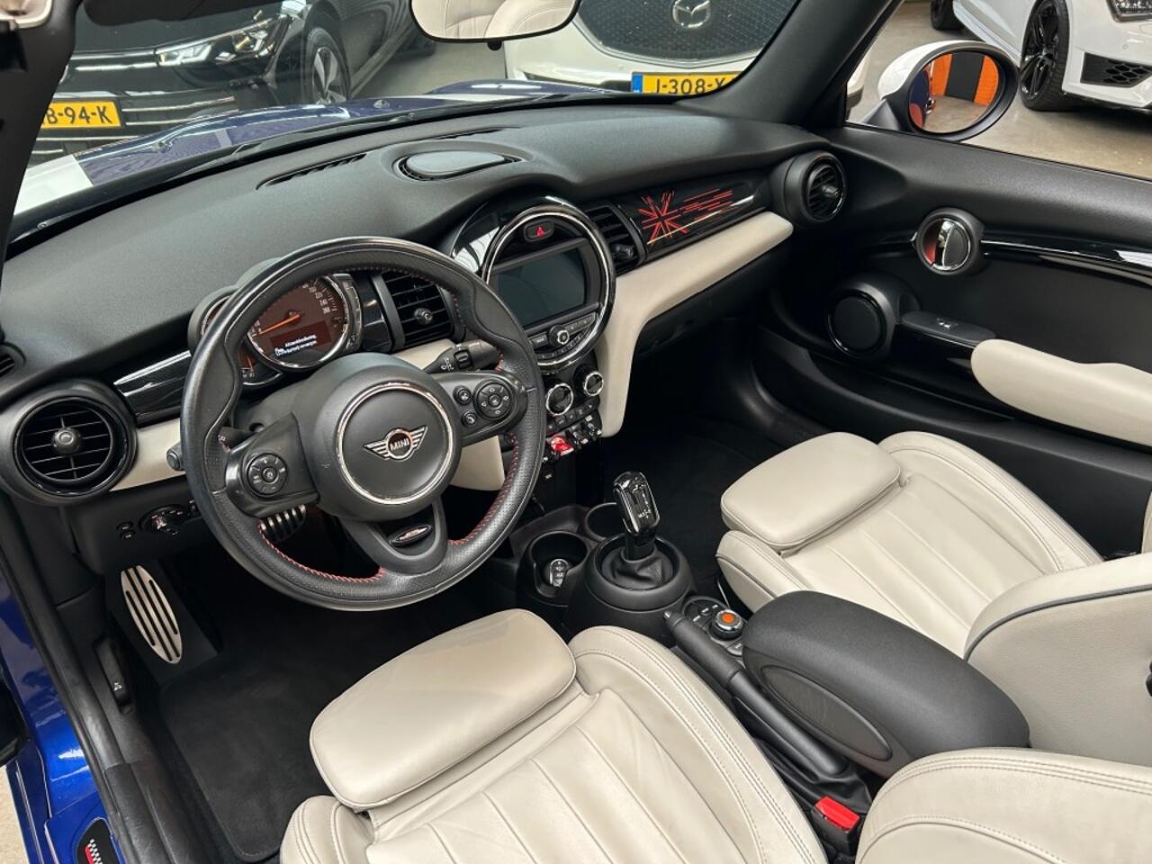 Mini COOPER 1.5 COOPER PEPPER / JCW Pakket/ Leder Sportstoelen/ Carplay