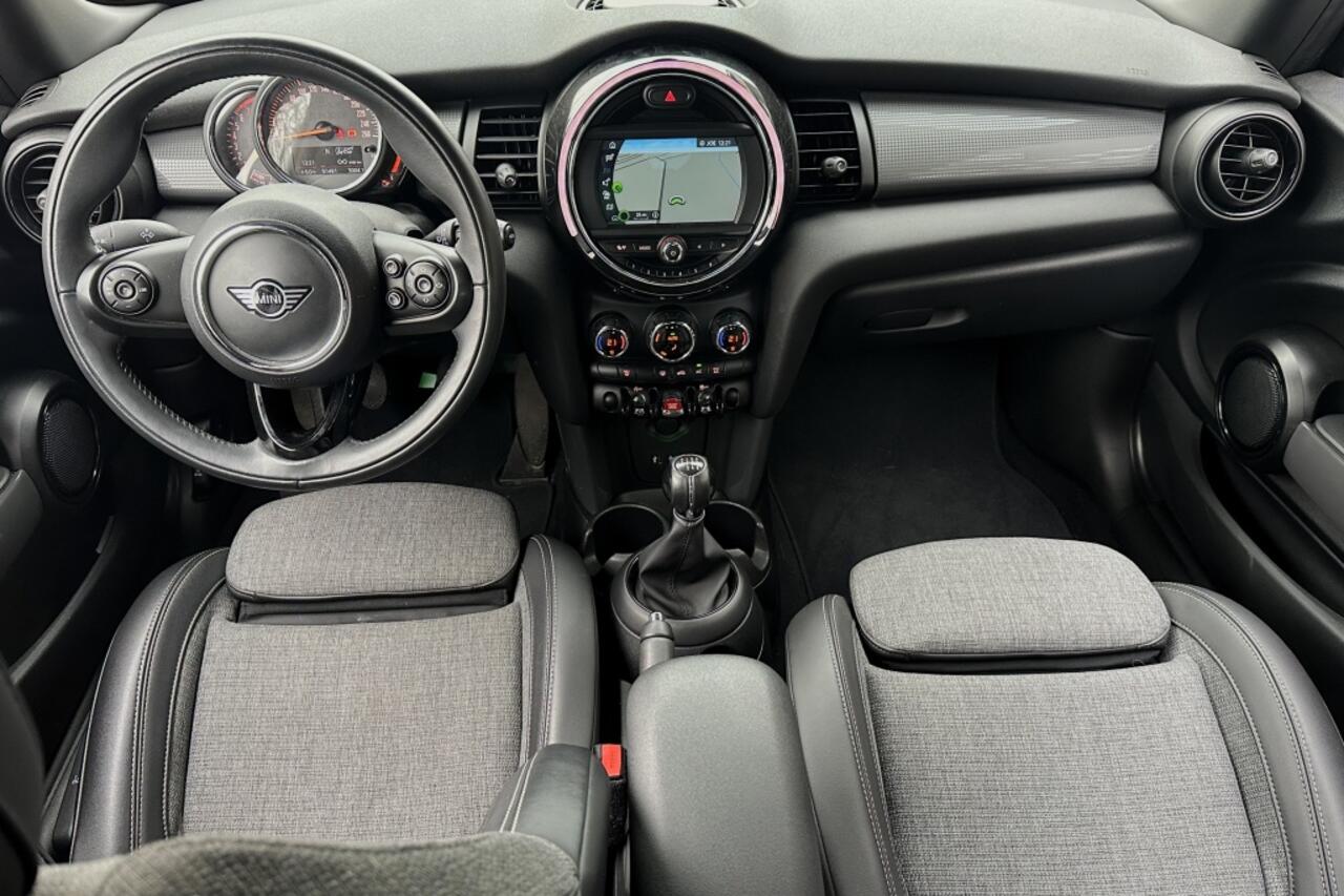 Mini COOPER Mini 1.5 Chili | Black Edition