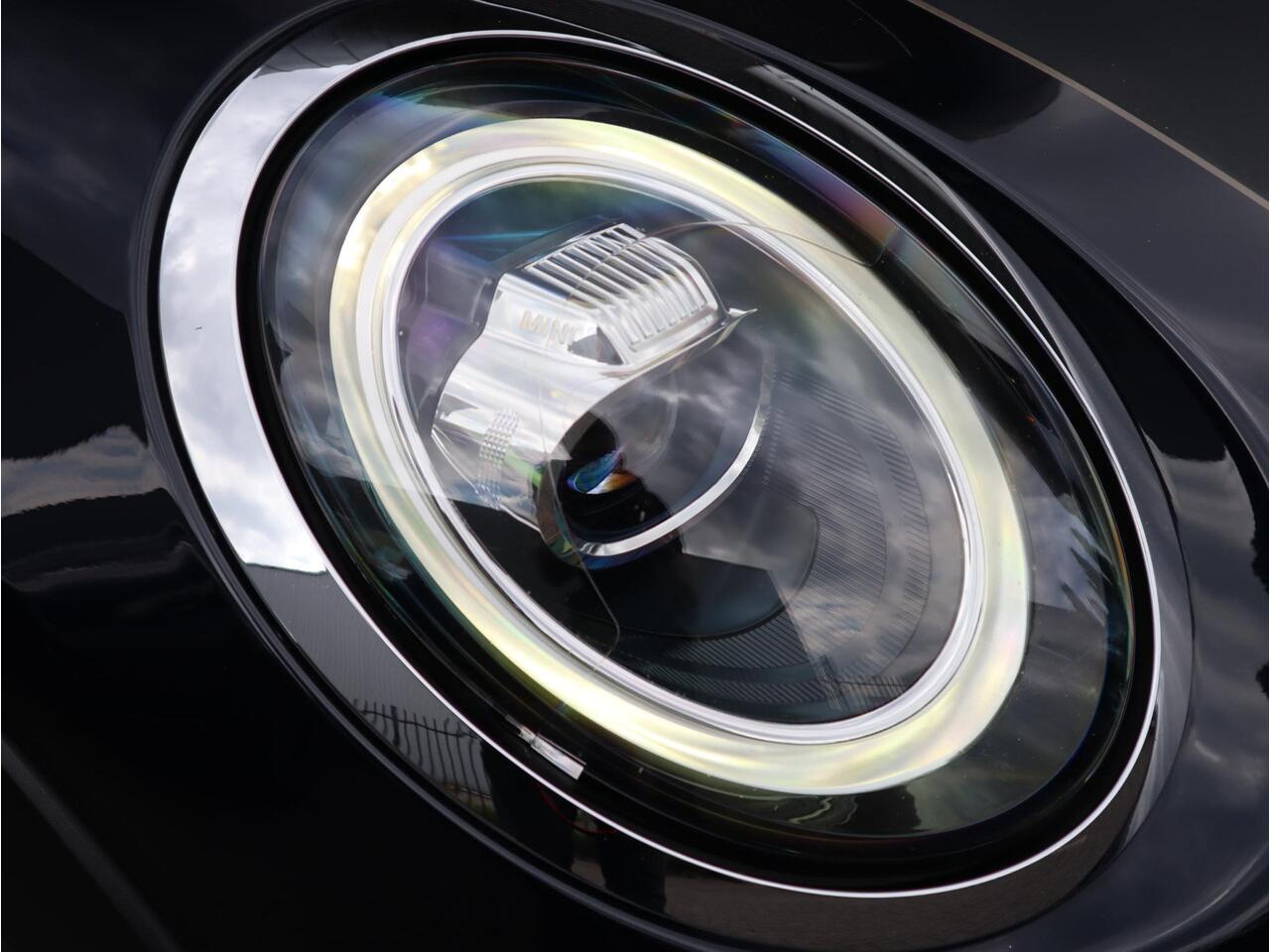 Mini COOPER 1.5 60 Years Edition / Panodak / HarmanKardon / Head Up / Sportleder