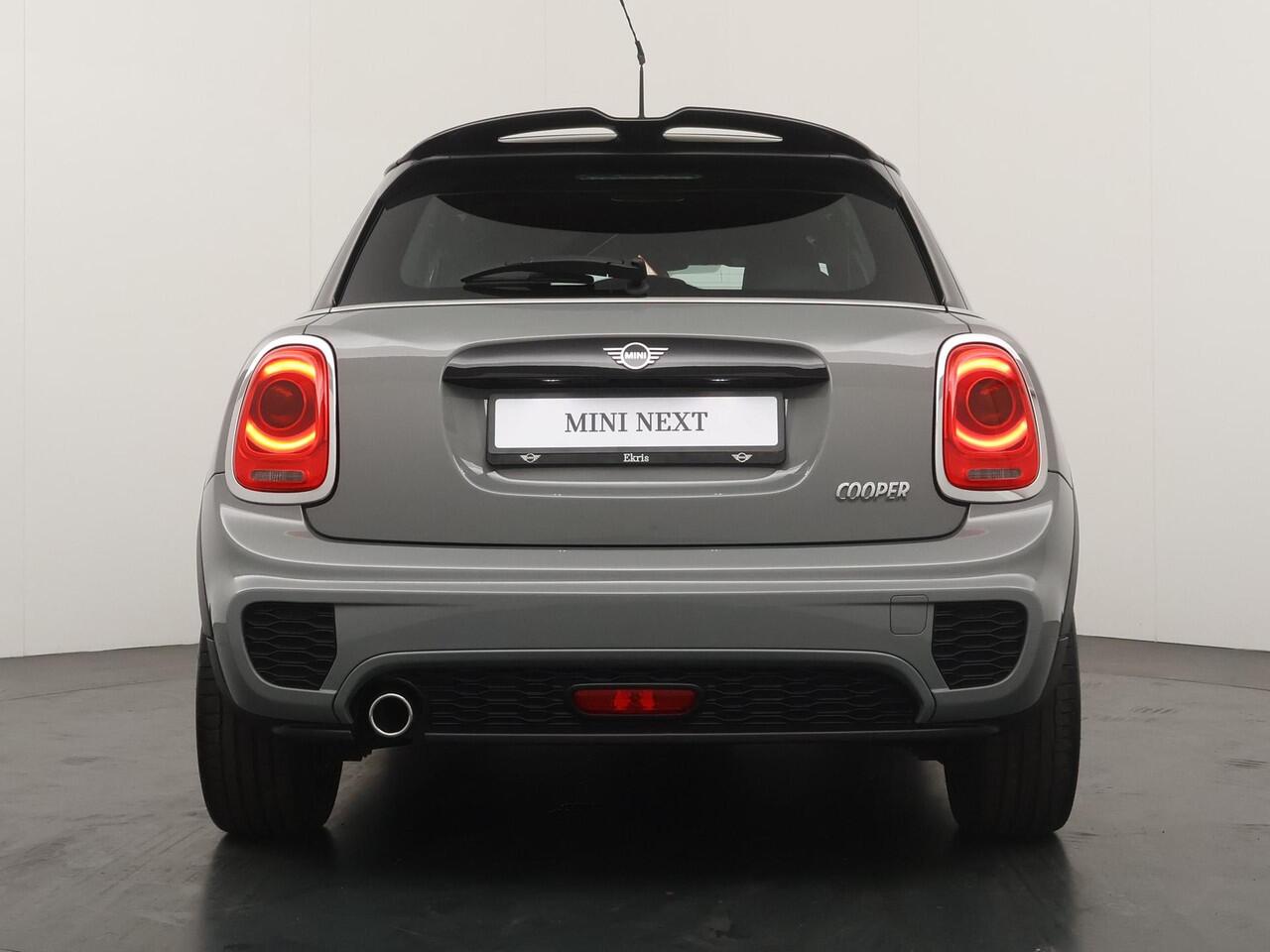 Mini COOPER 5-deurs Chili | JCW-trim | NAVI | CRUISE |