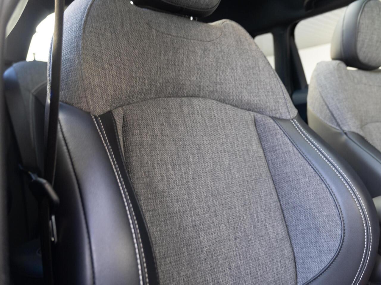 Mini COOPER 5-deurs Aut. Chili + Business + Panoramadak