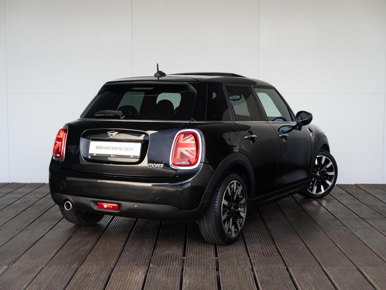 Mini COOPER 5-deurs Aut. Chili + Business + Panoramadak