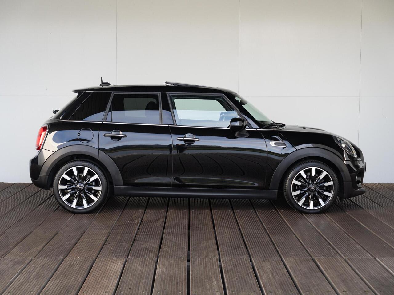 Mini COOPER 5-deurs Aut. Chili + Business + Panoramadak