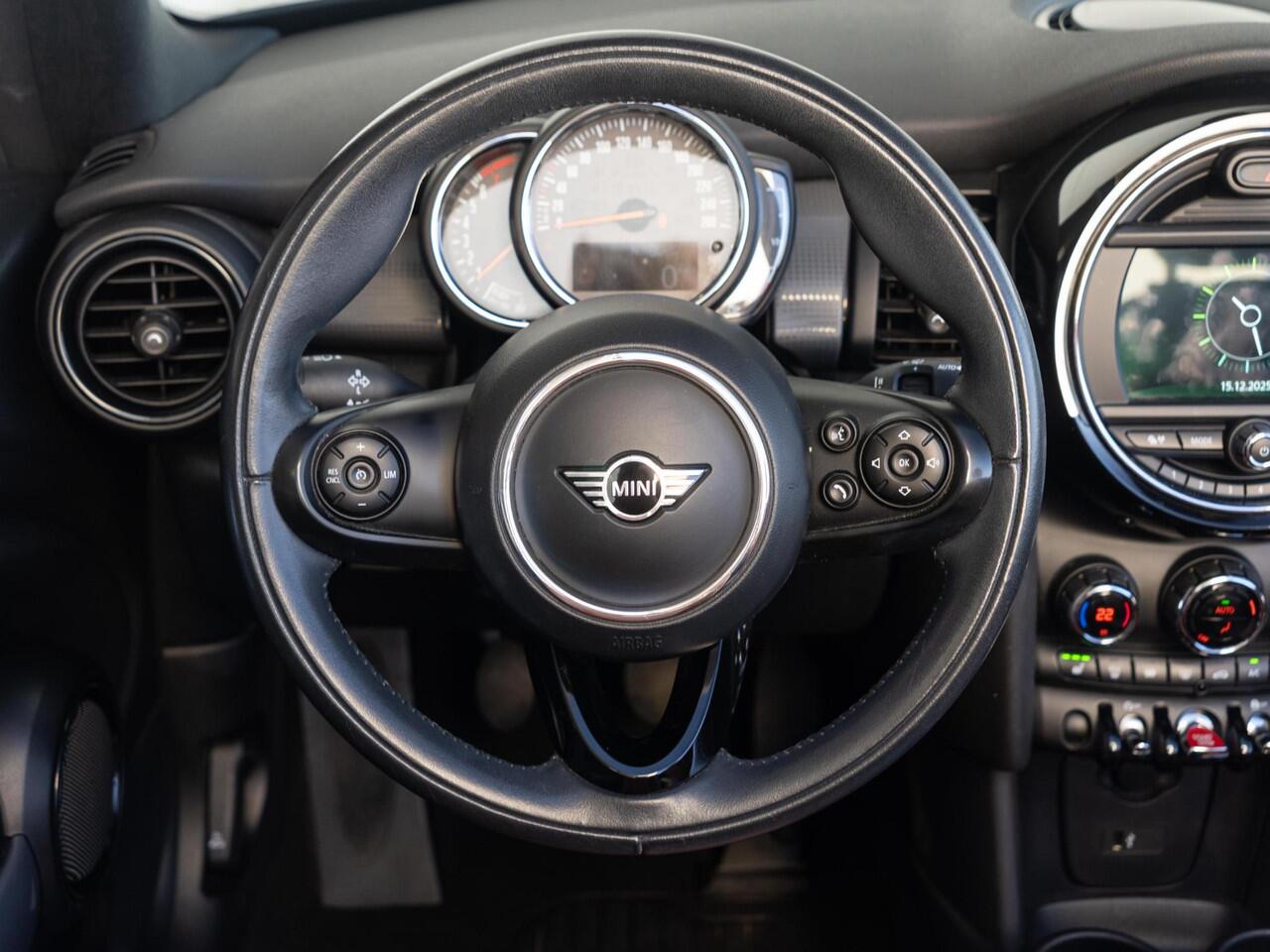 Mini COOPER Cabrio Pepper + Chester leder