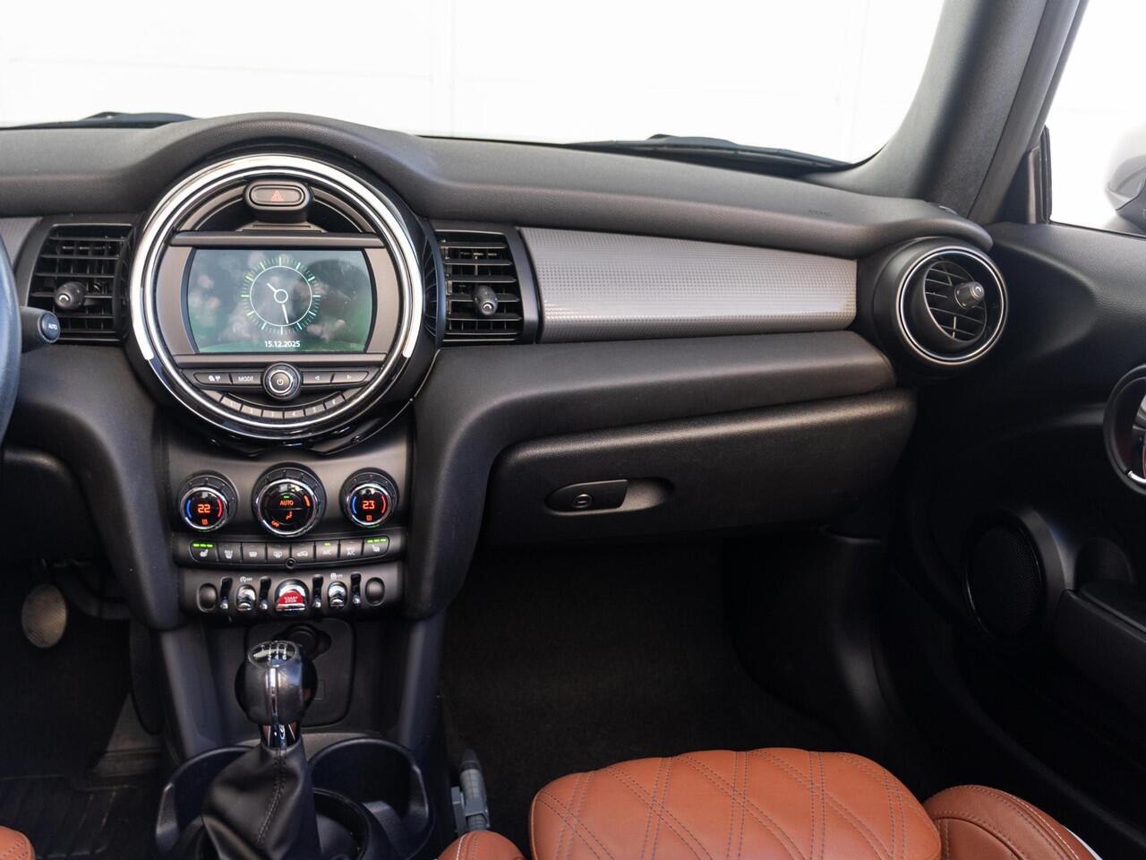 Mini COOPER Cabrio Pepper + Chester leder