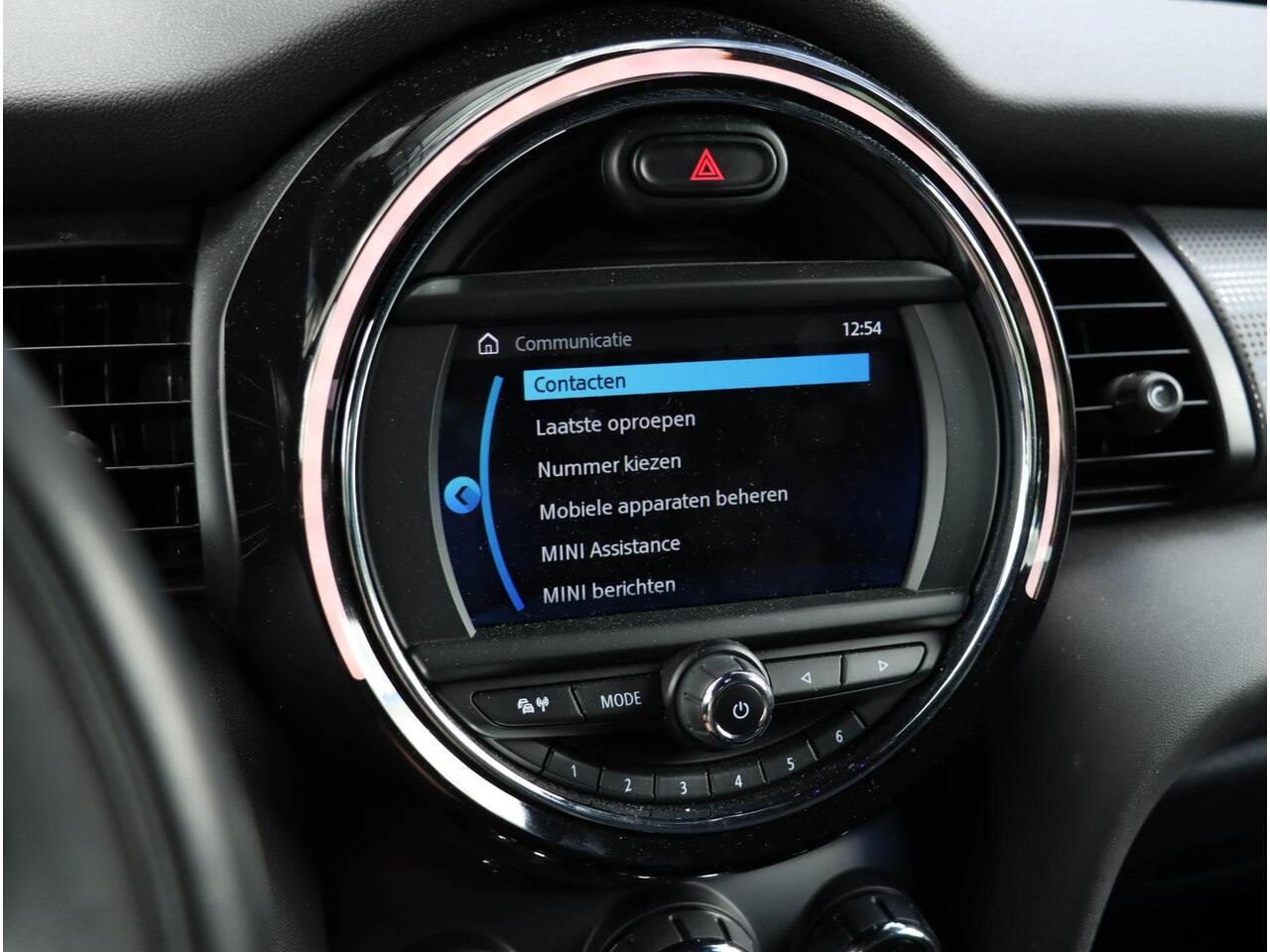 Mini COOPER Mini 1.5 Automaat Harman Kardon Navigatie LED Dealeronderhouden
