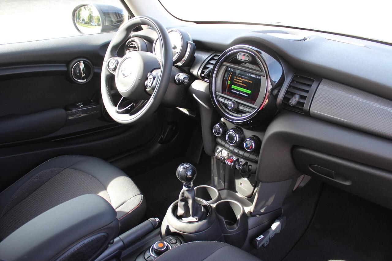 Mini COOPER Mini 1.5 Navigatie, 136PK!