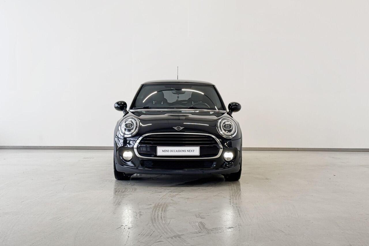 Mini COOPER 3-deurs Chili Serious Business Aut.