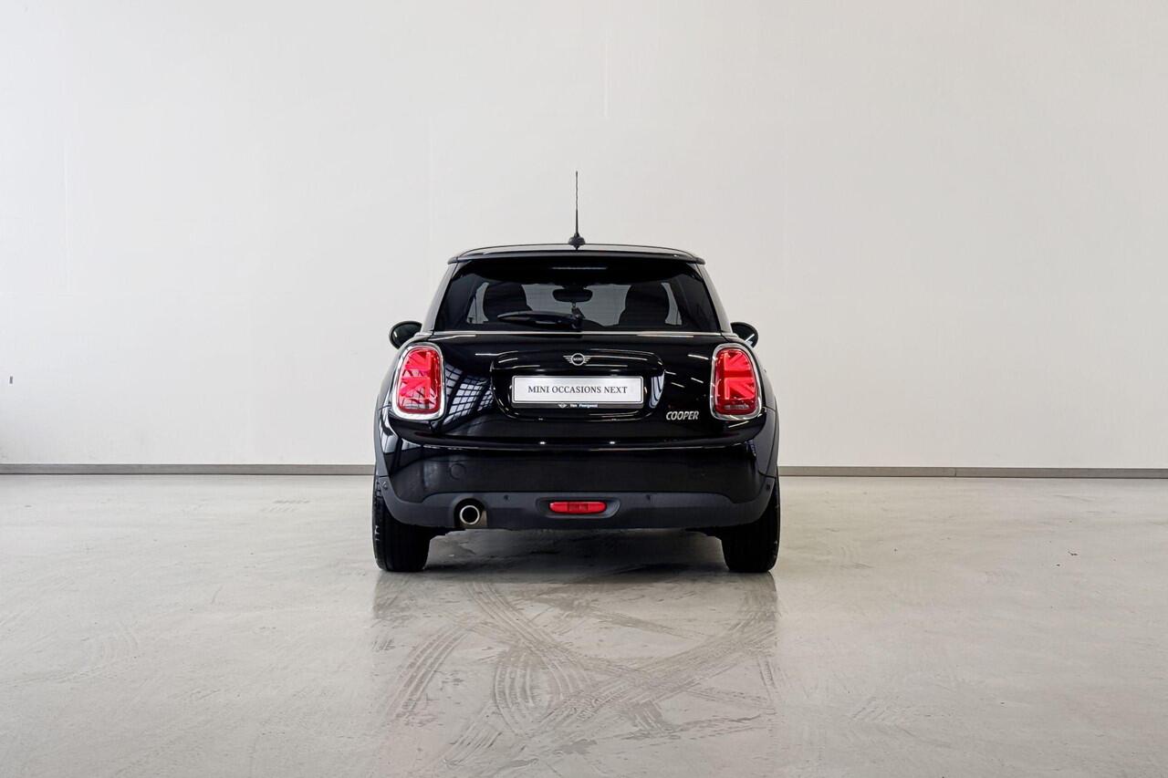 Mini COOPER 3-deurs Chili Serious Business Aut.
