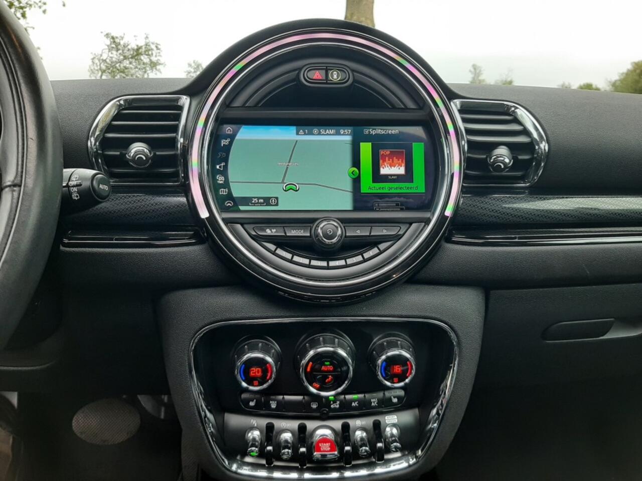 Mini COOPER Clubman 1.5 136pk Lederen-bekleding Airco Cruise-control Navigatie Bluetooth