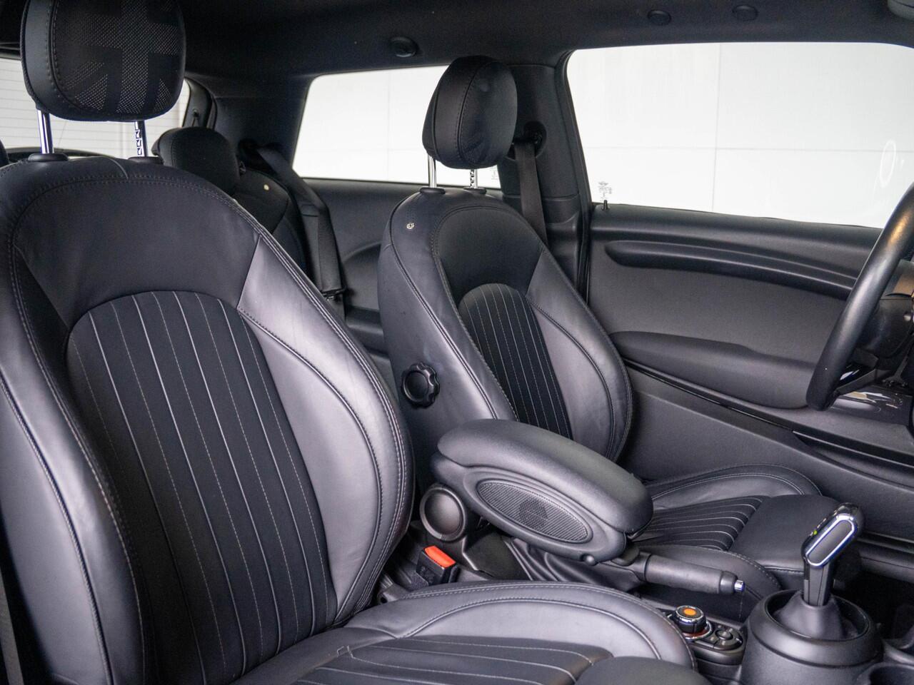 Mini COOPER 3-deurs Aut. Chili + Yours leder + Stoelverwarming