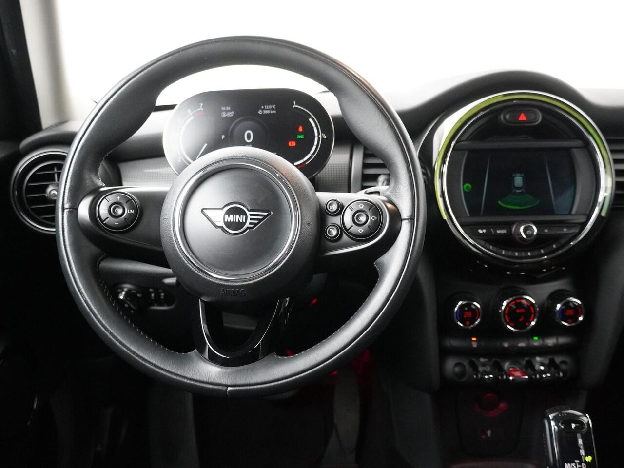 Mini COOPER 5-deurs | Chili | Cruise Control | LED | PDC | Navigatiesysteem |