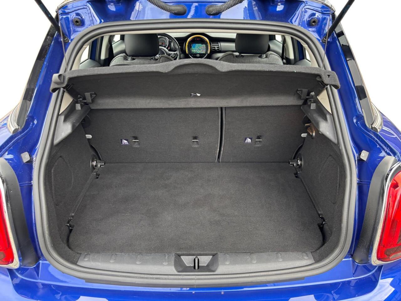 Mini COOPER Mini 1.5 | 17" VELGEN | SPORTSTOELEN | LED | 12 MAANDEN GARANTIE |