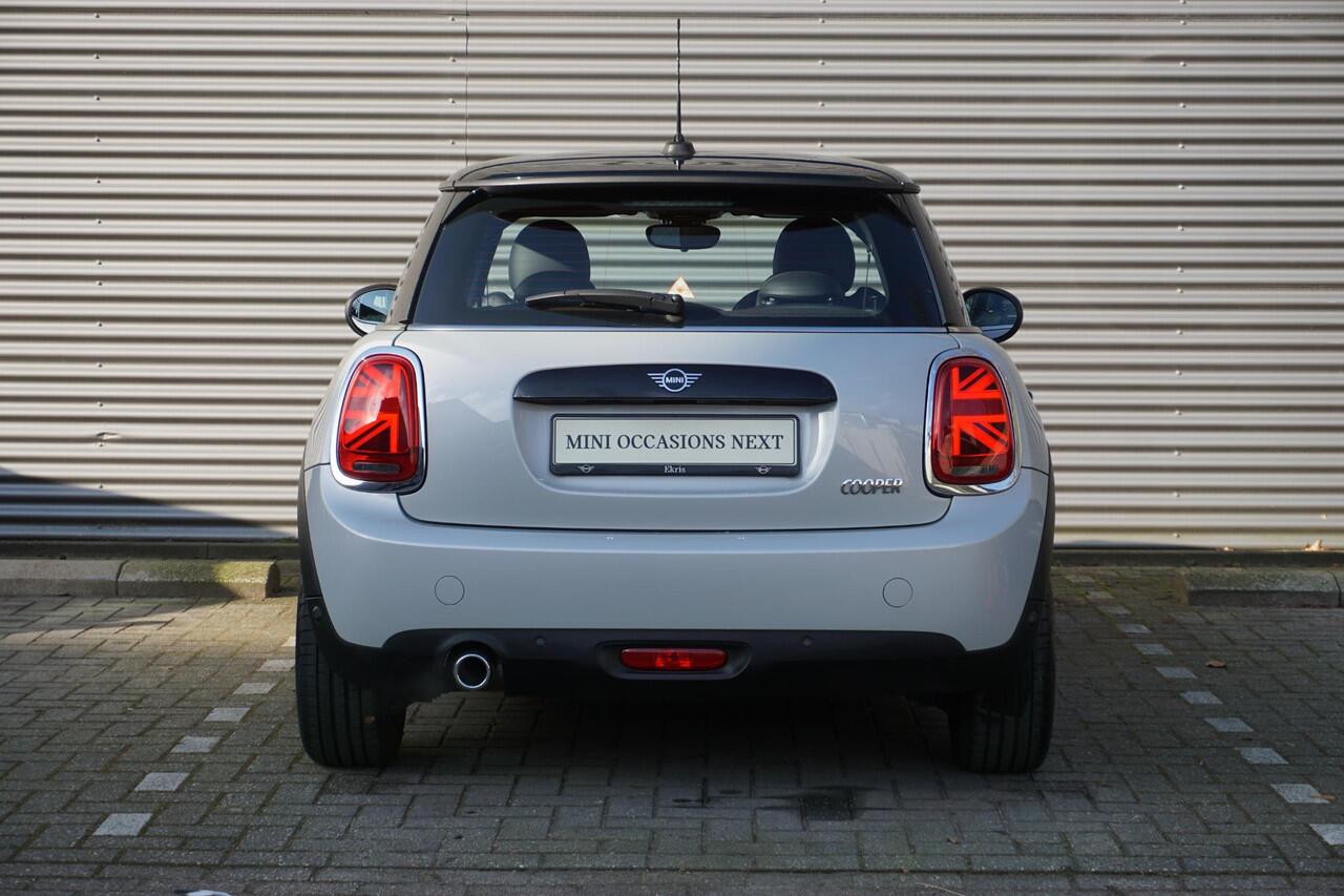 Mini COOPER 3-deurs C Chili | Business Plus | MINI Yours met leer bekleed sportstuur | Alarmsysteem klasse 3 | Comfort Access | Elektrisch verwarmde voorstoelen | Hemelbekleding Anthrazit