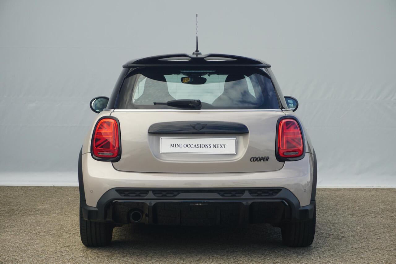 Mini COOPER 3-deurs John Cooper Works Uitvoering | 17" | Climate Control | Led | Adaptief onderstel